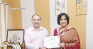 स्वामी प्रेमानंद महाविद्यालय के इको क्लब को मिला प्रशंसा पुरस्कार