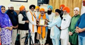विश्व प्रसिद्ध “गेहूं वैज्ञानिक एचएस बरियाणा” को किया गया उनके पैतृक गांव नंगल ईशर में युवाओं द्वारा सम्मानित