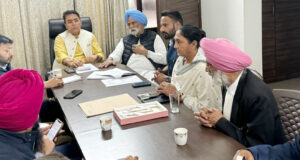 पंजाब प्रधान अमन अरोड़ा व मंत्री डाकटर रवजोत से चंडीगढ़ में की बैठक जोगिंदर मान ने