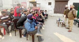 लवली प्रोफेशनल यूनिवर्सिटी फगवाड़ा ग्रीन वैली, लॉ गेट के पेंजिया के साथ पुलिस की बैठक