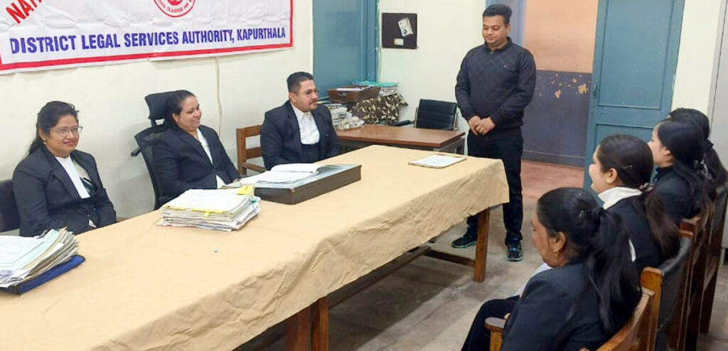 फगवाड़ा कोर्ट कांपलैक्स में लोक अदालत के दौरान 725 केसों का मौके पर किया निपटारा