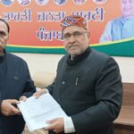 खन्ना ने विभिन्न क्षेत्रों में चलाये गए ऑफलाईन भाजपा सदस्यता अभियान सम्बन्धी प्रदेश प्रभारी को सौंपी रिपोर्ट