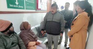 सिविल सर्जन पवन शगोत्रा ने आम आदमी क्लीनिक पुरहीरां और बस्सी गुलाम हुसैन का औचक किया दौरा