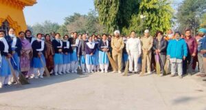 निरंकारी श्रद्धालुओं द्वारा प्रोजेक्ट अमृत के तहत चलाया प्राचीन पांडव सरोवर में मेगा सफाई अभियान